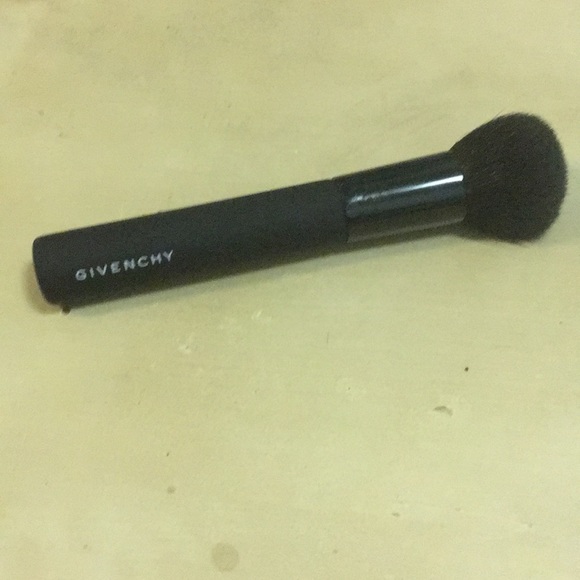 givenchy blush brush